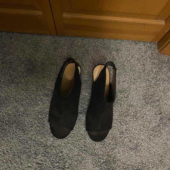 Black peep toe booties - Picture 3 of 4